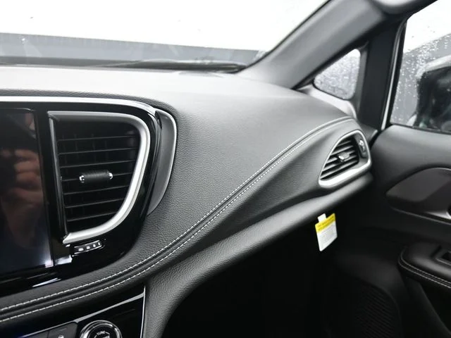 Nuevos CHRYSLER PACIFICA à Estados chez autogozo
