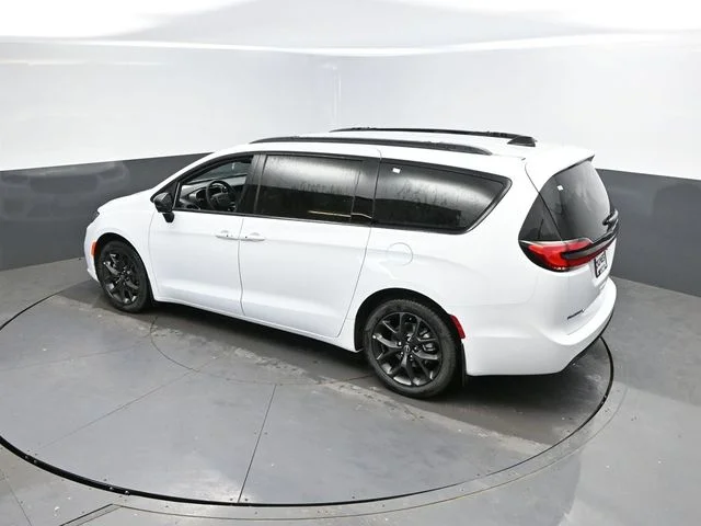 Nuevos CHRYSLER PACIFICA à Estados chez autogozo