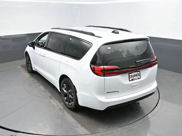 Nuevos CHRYSLER PACIFICA à Estados chez autogozo