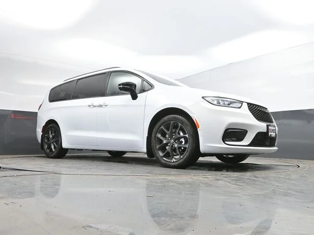 Nuevos CHRYSLER PACIFICA à Estados chez autogozo