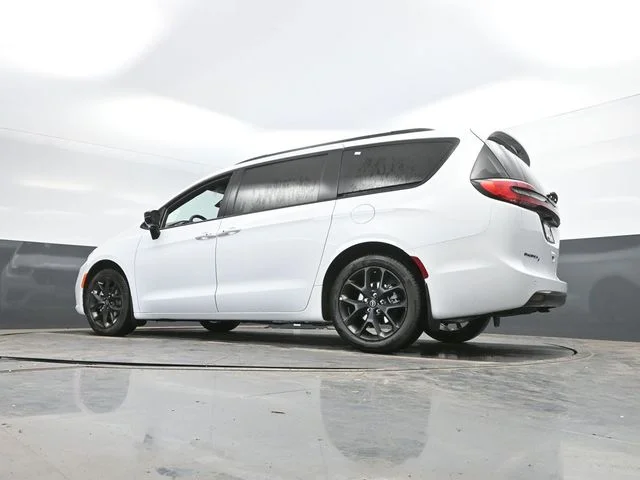 Nuevos CHRYSLER PACIFICA à Estados chez autogozo