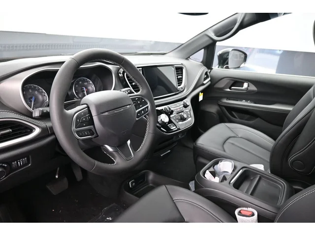 Nuevos CHRYSLER PACIFICA à Estados chez autogozo