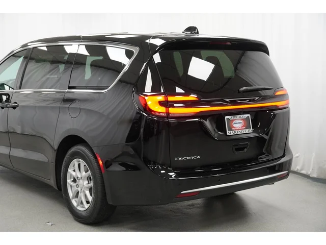 Nuevos CHRYSLER PACIFICA à Estados chez autogozo