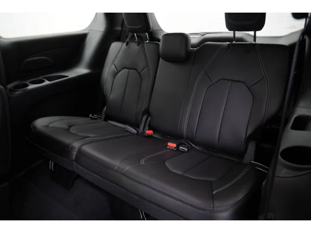 Nuevos CHRYSLER PACIFICA à Estados chez autogozo