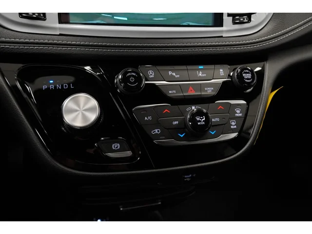 Nuevos CHRYSLER PACIFICA à Estados chez autogozo