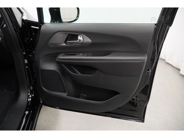 Nuevos CHRYSLER PACIFICA à Estados chez autogozo