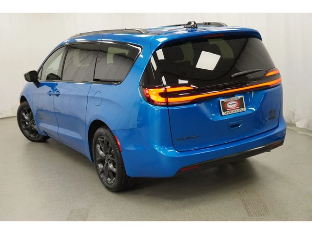 Nuevos CHRYSLER PACIFICA à Estados chez autogozo