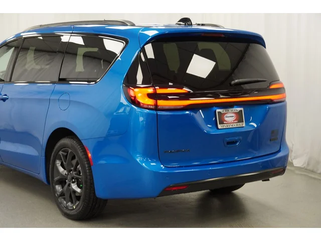 Nuevos CHRYSLER PACIFICA à Estados chez autogozo