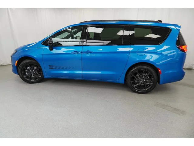 Nuevos CHRYSLER PACIFICA à Estados chez autogozo