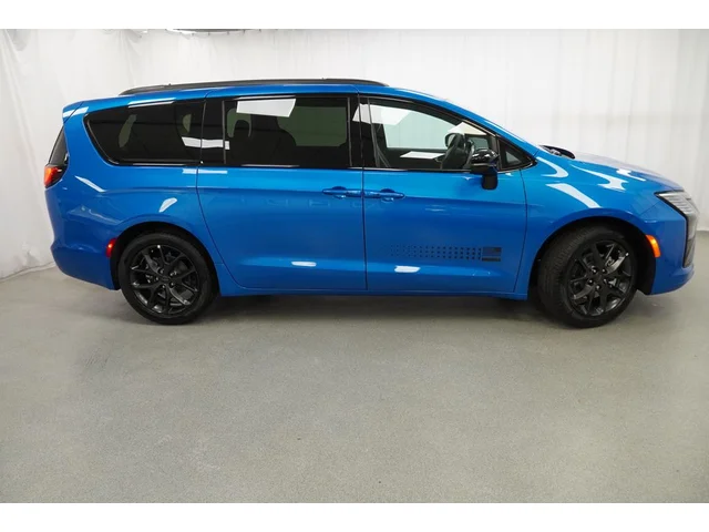 Nuevos CHRYSLER PACIFICA à Estados chez autogozo