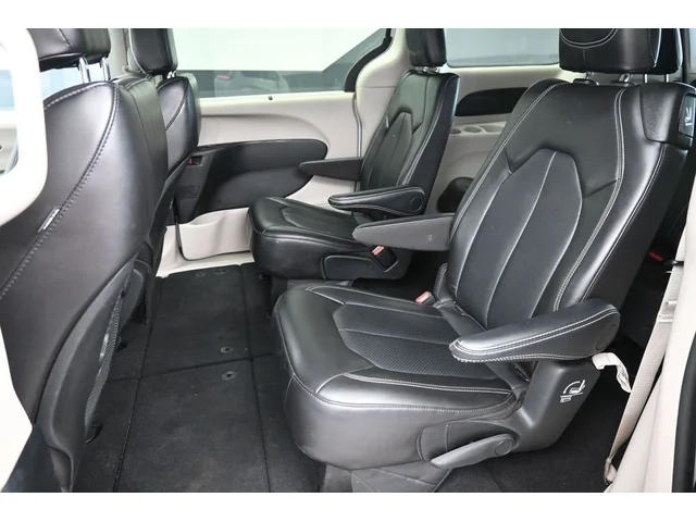 SEMINUEVOS CHRYSLER Pacifica a Estados en autogozo