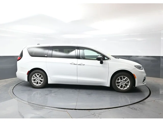 SEMINUEVOS CHRYSLER Pacifica a Estados en autogozo