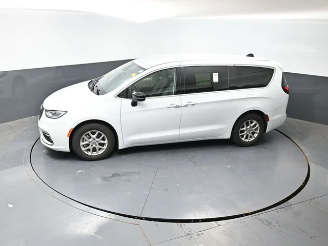 SEMINUEVOS CHRYSLER Pacifica a Estados en autogozo