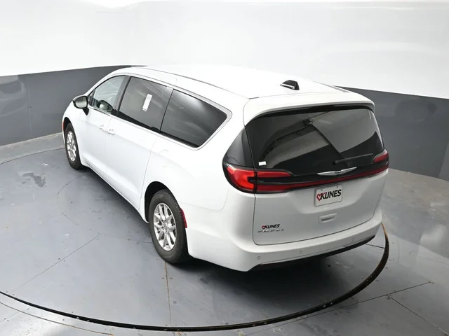SEMINUEVOS CHRYSLER Pacifica a Estados en autogozo