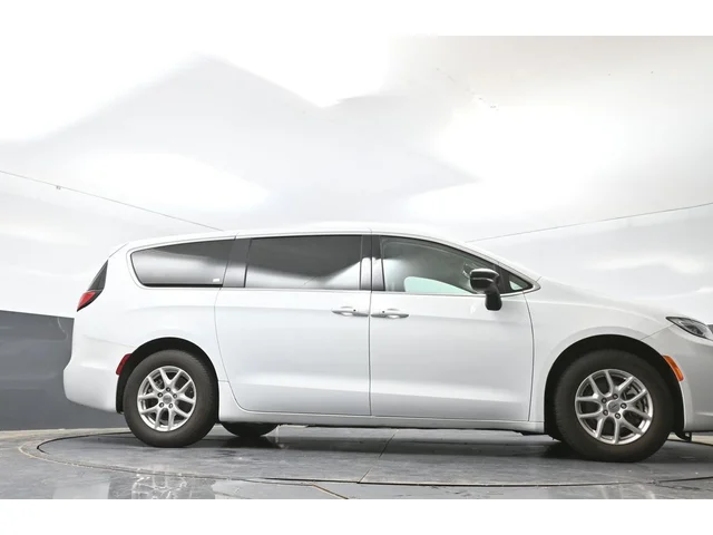 SEMINUEVOS CHRYSLER Pacifica a Estados en autogozo