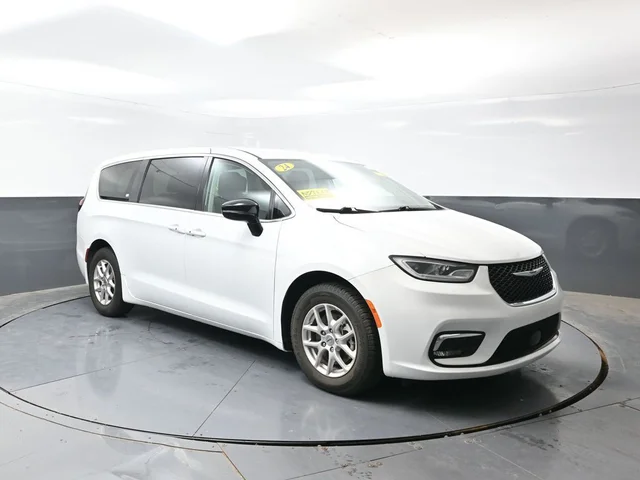 SEMINUEVOS CHRYSLER Pacifica a Estados en autogozo