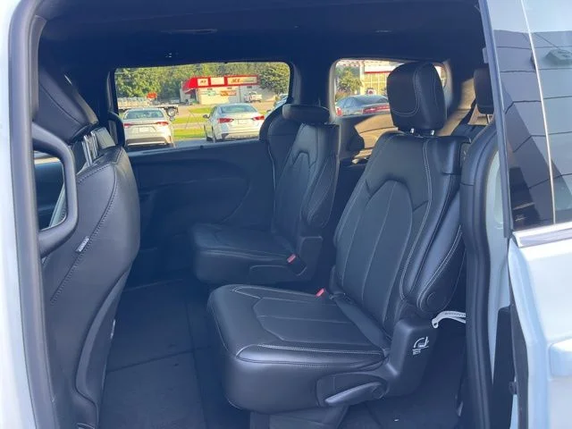 Nuevos CHRYSLER PACIFICA à Estados chez autogozo