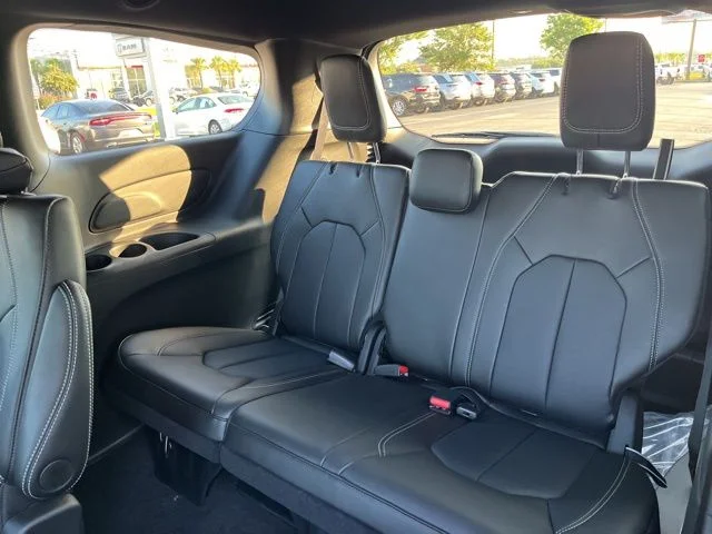 Nuevos CHRYSLER PACIFICA à Estados chez autogozo