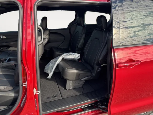 Nuevos CHRYSLER PACIFICA à Estados chez autogozo