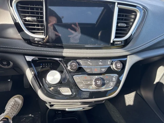 Nuevos CHRYSLER PACIFICA à Estados chez autogozo