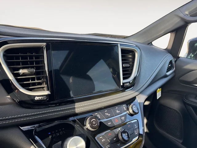 Nuevos CHRYSLER PACIFICA à Estados chez autogozo