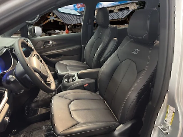 Nuevos CHRYSLER PACIFICA à Estados chez autogozo