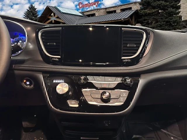 Nuevos CHRYSLER PACIFICA à Estados chez autogozo