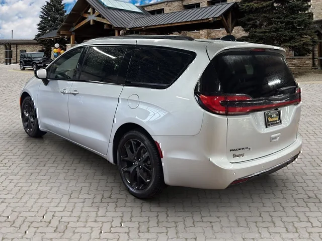 Nuevos CHRYSLER PACIFICA à Estados chez autogozo