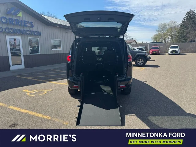 SEMINUEVOS CHRYSLER Pacifica a Estados en autogozo