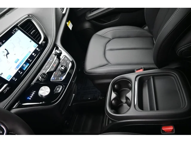 Nuevos CHRYSLER PACIFICA à Estados chez autogozo