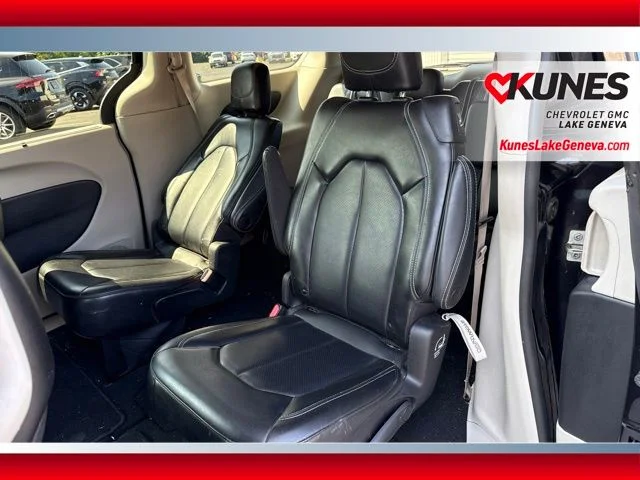 SEMINUEVOS CHRYSLER Pacifica a Estados en autogozo