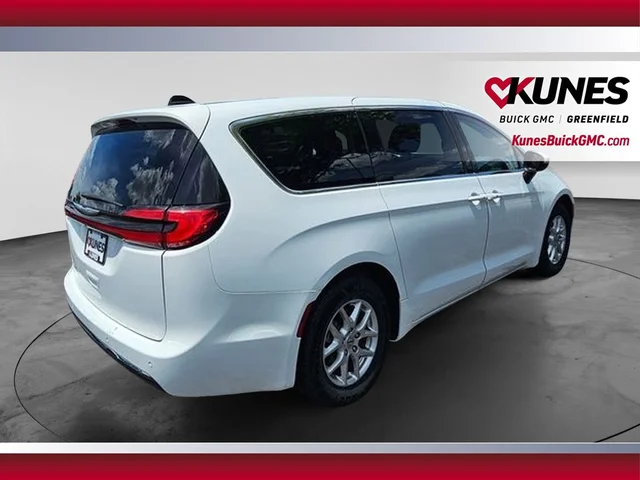 SEMINUEVOS CHRYSLER Pacifica a Estados en autogozo