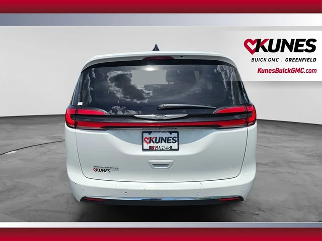 SEMINUEVOS CHRYSLER Pacifica a Estados en autogozo