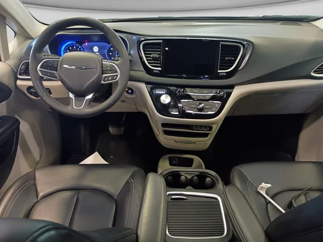 SEMINUEVOS CHRYSLER Pacifica a Estados en autogozo