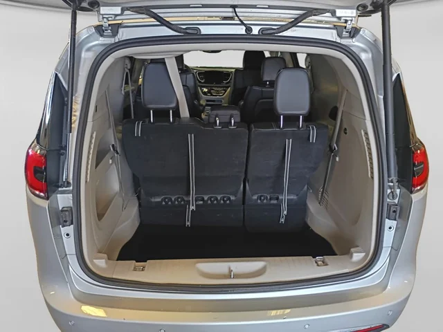 SEMINUEVOS CHRYSLER Pacifica a Estados en autogozo