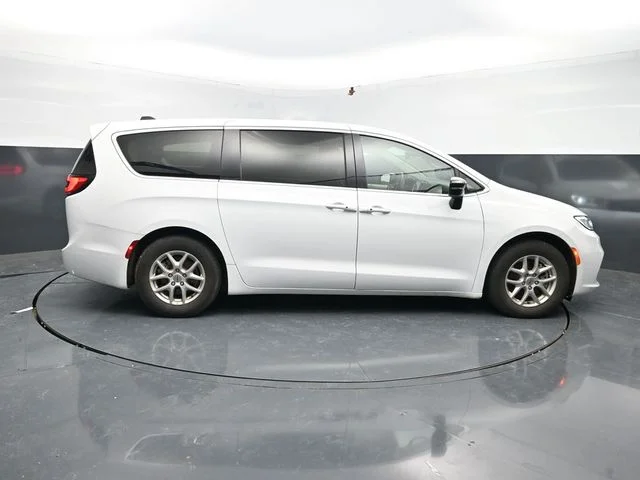SEMINUEVOS CHRYSLER Pacifica a Estados en autogozo