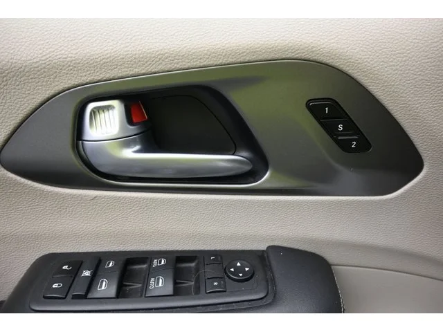SEMINUEVOS CHRYSLER Pacifica a Estados en autogozo