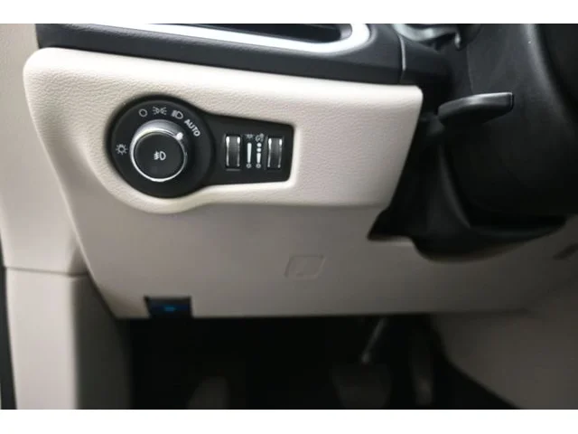 SEMINUEVOS CHRYSLER Pacifica a Estados en autogozo