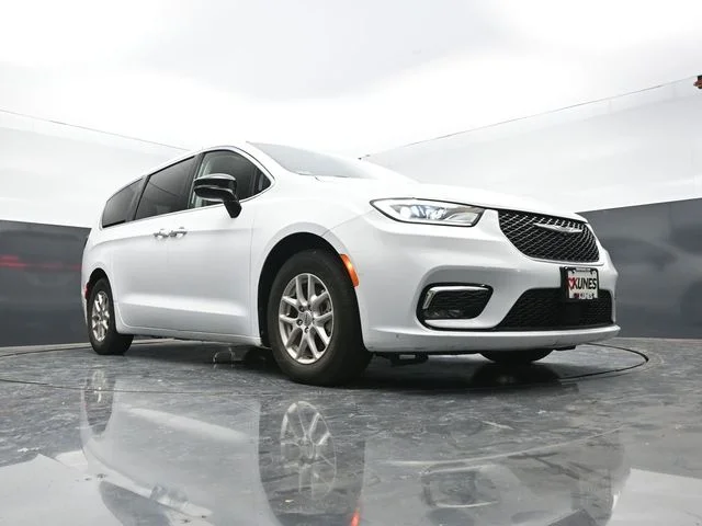 SEMINUEVOS CHRYSLER Pacifica a Estados en autogozo