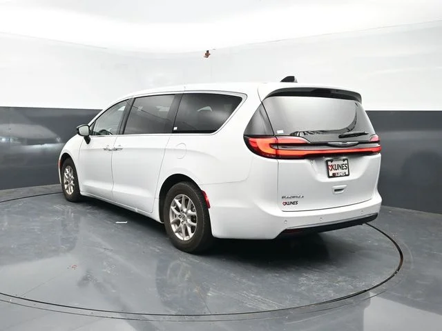 SEMINUEVOS CHRYSLER Pacifica a Estados en autogozo