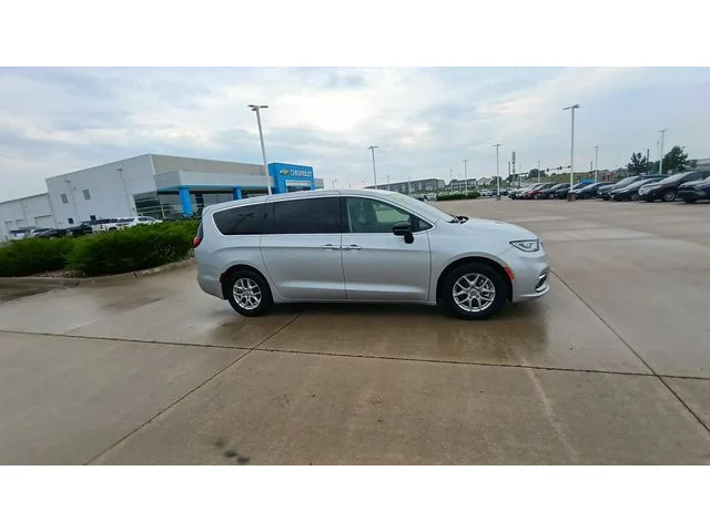 SEMINUEVOS CHRYSLER Pacifica a Estados en autogozo