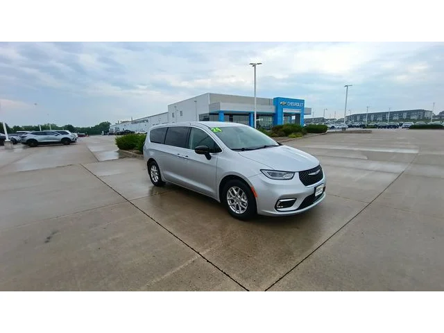 SEMINUEVOS CHRYSLER Pacifica a Estados en autogozo