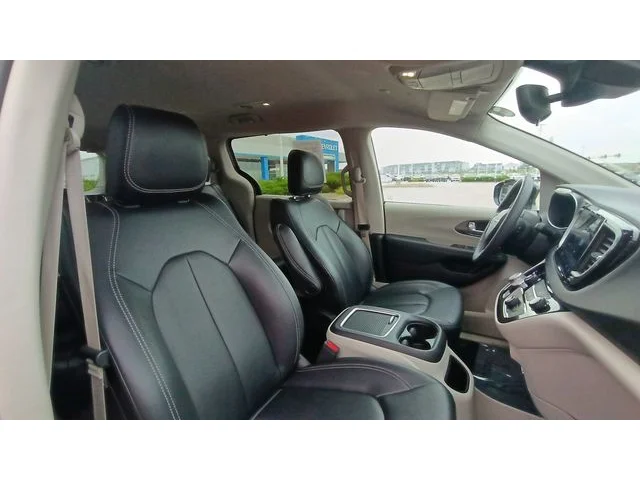 SEMINUEVOS CHRYSLER Pacifica a Estados en autogozo