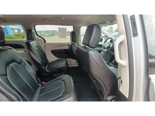 SEMINUEVOS CHRYSLER Pacifica a Estados en autogozo