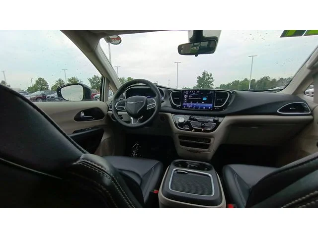 SEMINUEVOS CHRYSLER Pacifica a Estados en autogozo