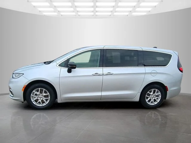 SEMINUEVOS CHRYSLER Pacifica a Estados en autogozo
