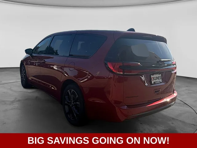 Nuevos CHRYSLER PACIFICA à Estados chez autogozo