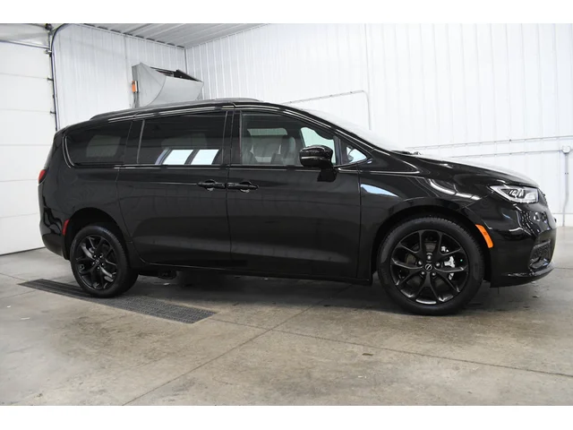SEMINUEVOS CHRYSLER Pacifica a Estados en autogozo