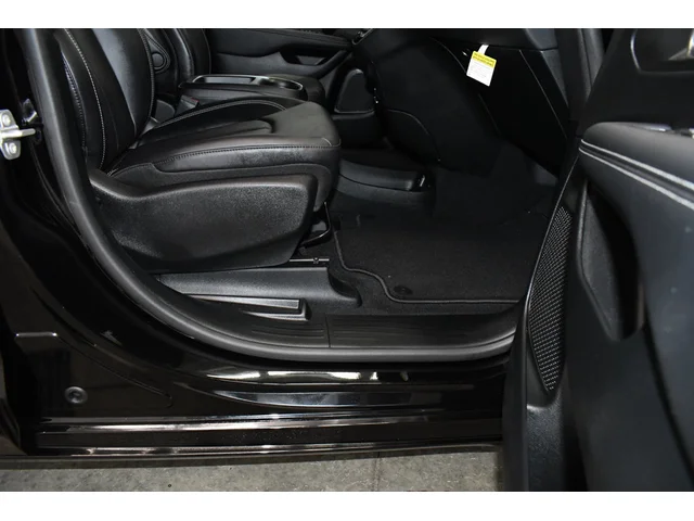 SEMINUEVOS CHRYSLER Pacifica a Estados en autogozo