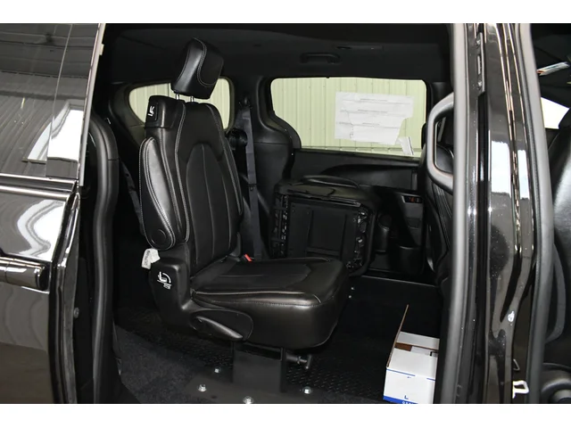 SEMINUEVOS CHRYSLER Pacifica a Estados en autogozo